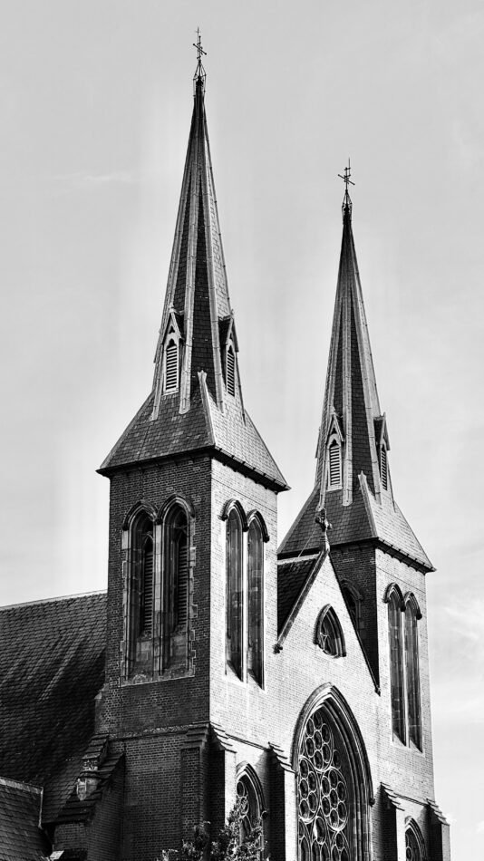 Photographie de l’œuvre La petite cathédrale - Technique : Photographie - Créée par l’artiste Romain Wisniewski en 2024 — Romain Wisniewski, • Photographer Profile